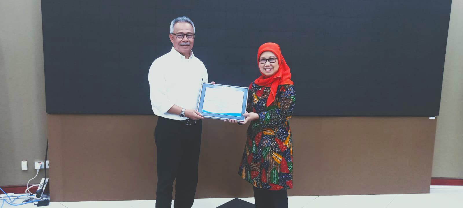 Fakultas Sains Dan Teknologi Universitas Terbuka melakukan Sosialisasi Akreditasi Program Studi dengan LAM INFOKOM