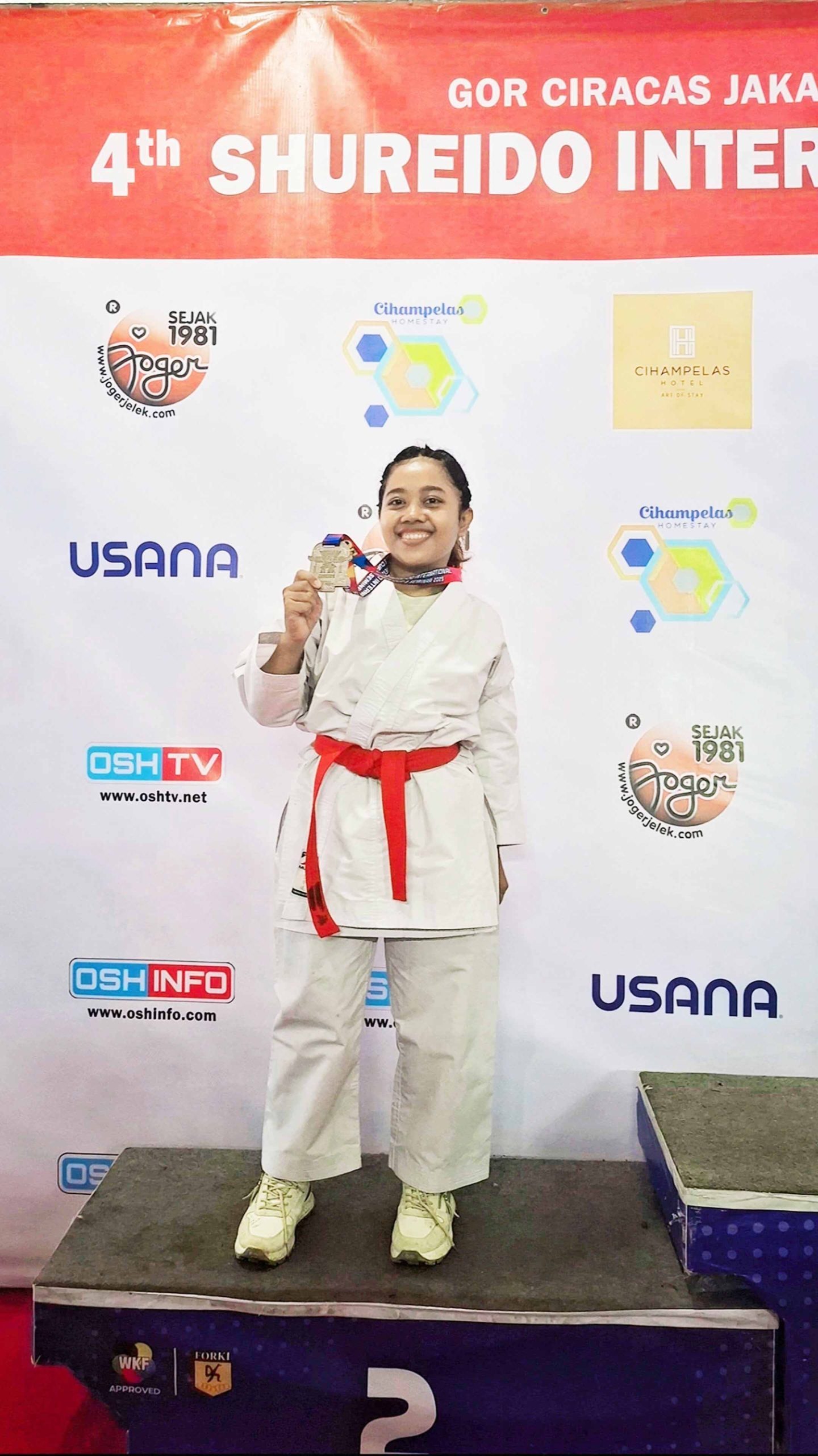 Aksi Karate Siti Romlah