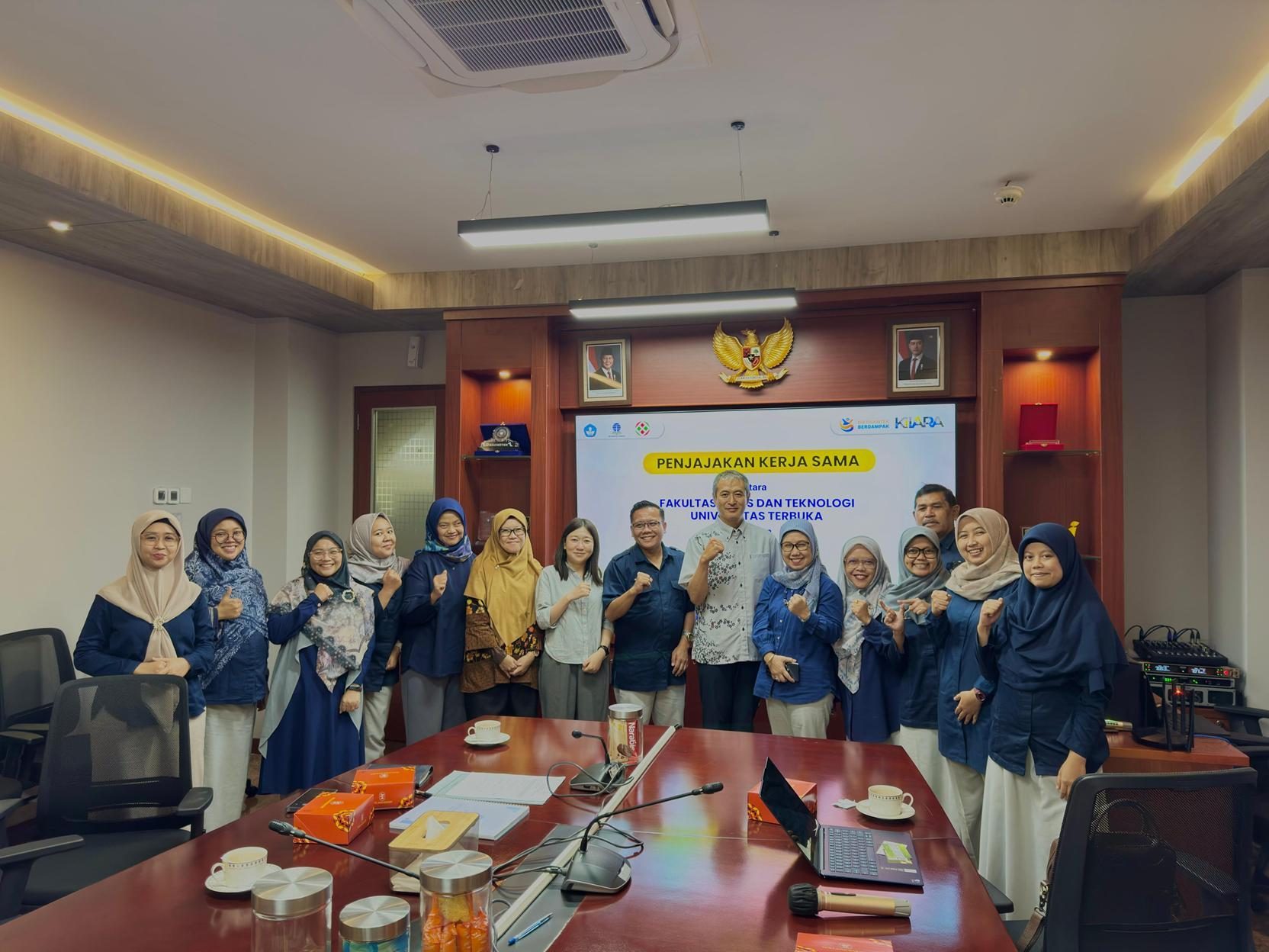 Foto Bersama Delegasi PT Taya Farm dan Pimpinan FST UT