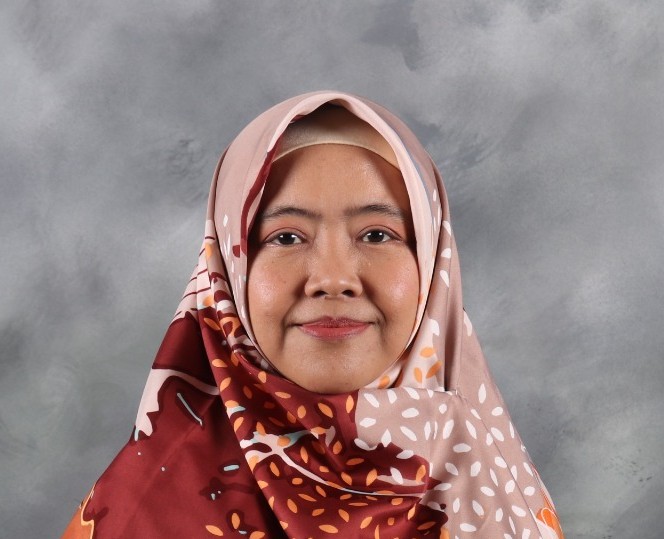 Dr. Tuti Purwoningsih